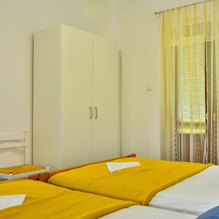 Apartments Did Ive Sibinj Krmpotski Oda fotoğraf